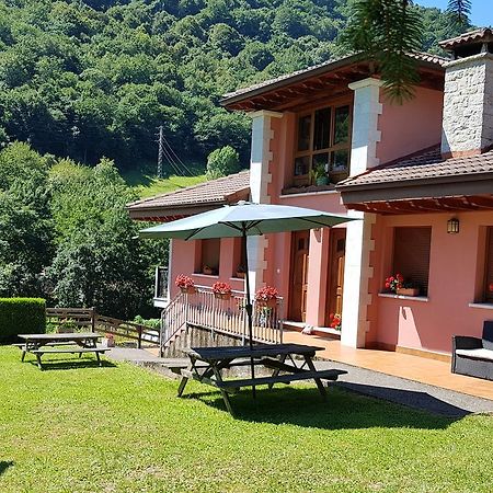 Apartamentos La Corona - Cabrales Carrena de Cabrales Buitenkant foto