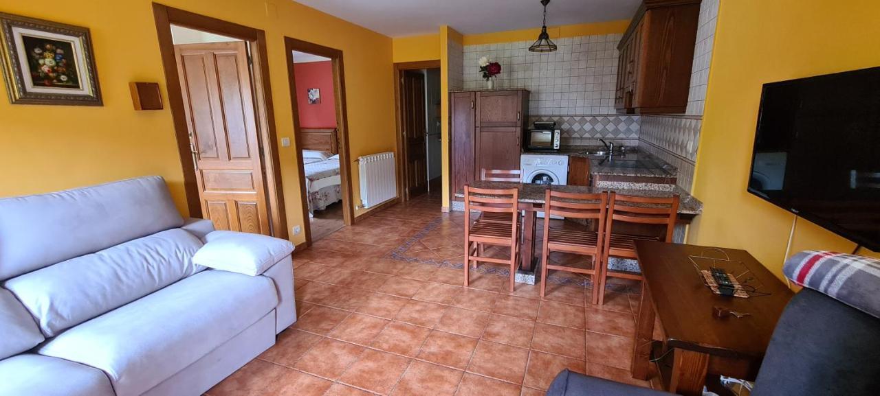 Apartamentos La Corona - Cabrales Carrena de Cabrales Buitenkant foto