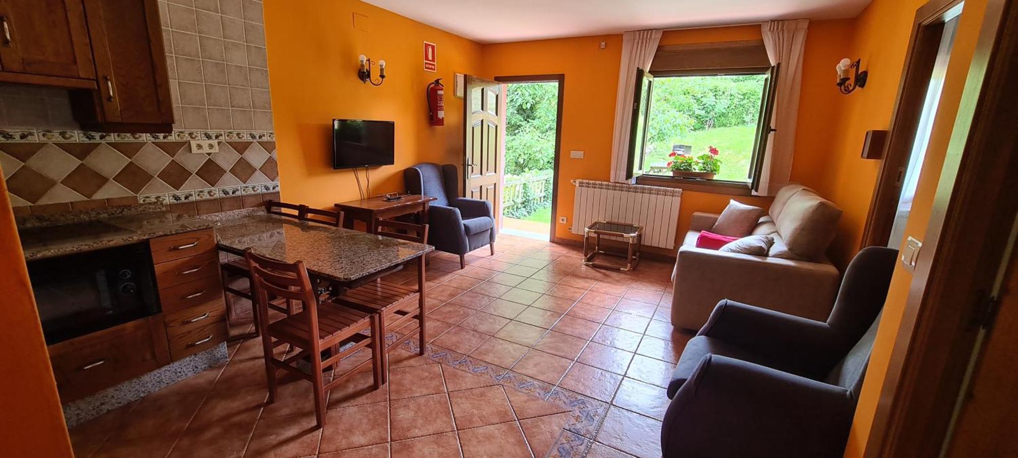 Apartamentos La Corona - Cabrales Carrena de Cabrales Buitenkant foto