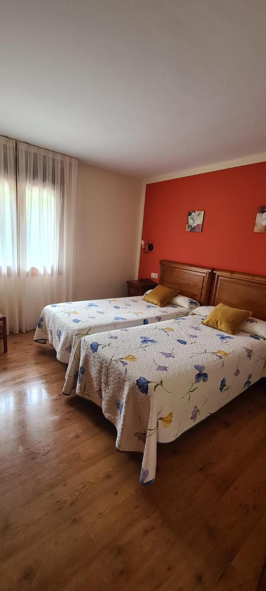 Apartamentos La Corona - Cabrales Carrena de Cabrales Buitenkant foto